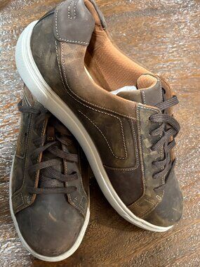 Men's Clarks Artisan  Sneaker Brown sz 11.5 W Mapstone Lace up  Beeswax Leather